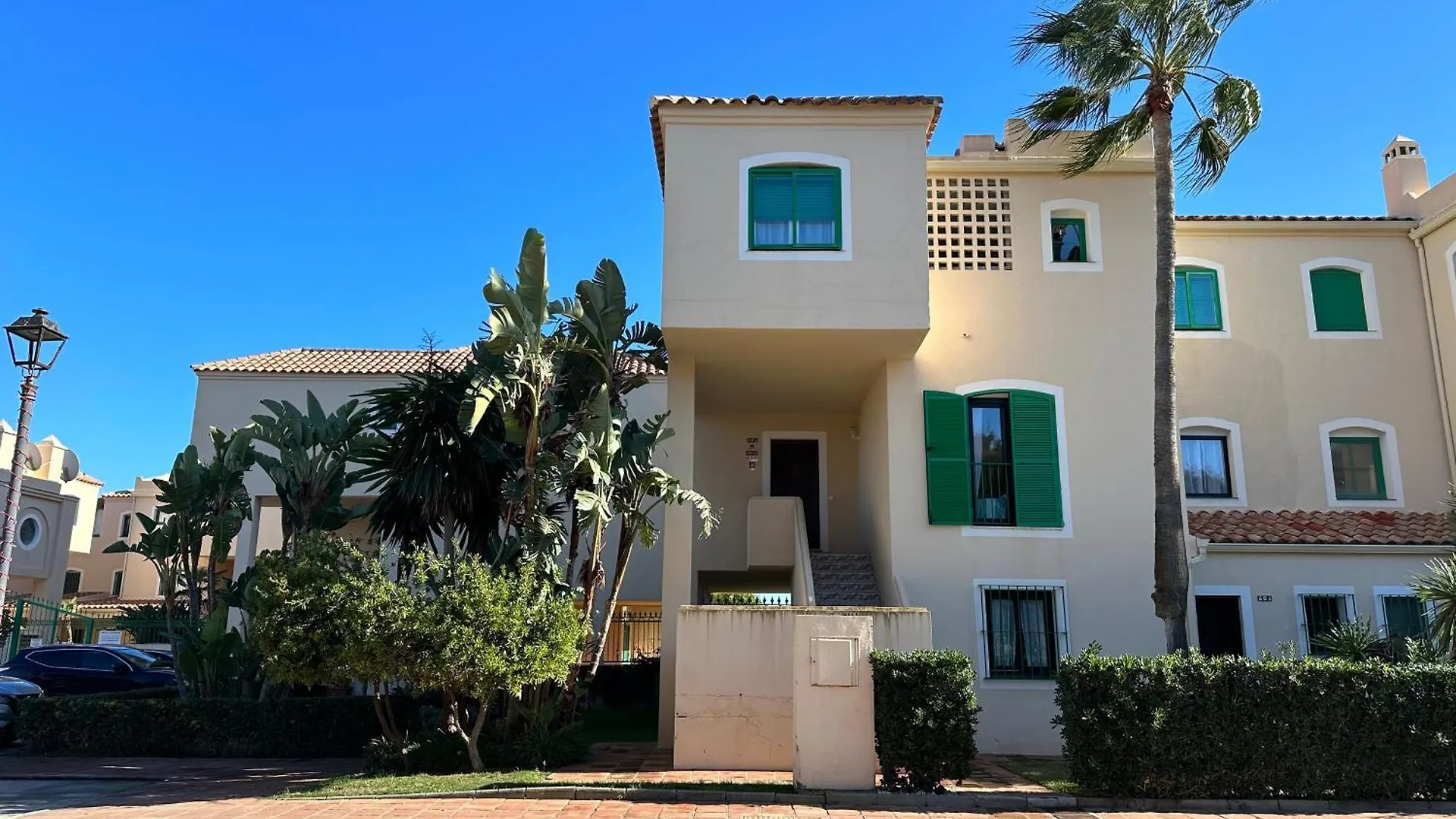 Beachfront & Sea View Holiday Apartment - Sea, Mountains And City Right In Front Of You Bahia de Casares Hiszpania